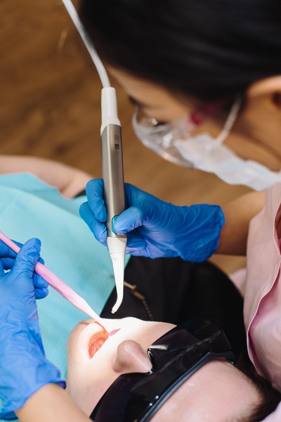 How Does an Emergency Dentist Approach Toothaches?
